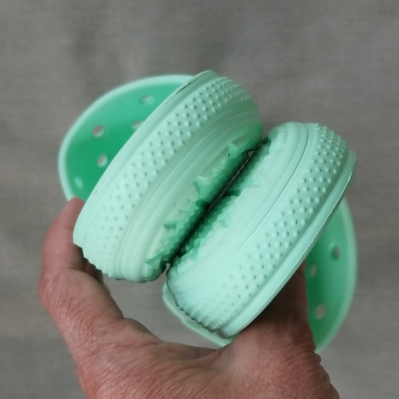 SALE💥CROCS Slides - Picture 7 of 7